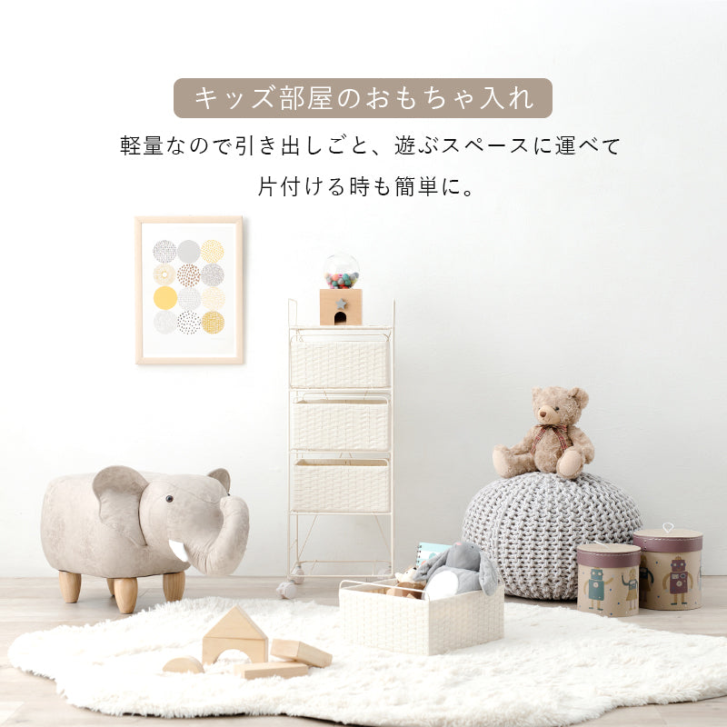 キャスター付きで手軽さ満天 ラタン調ランドリーラック